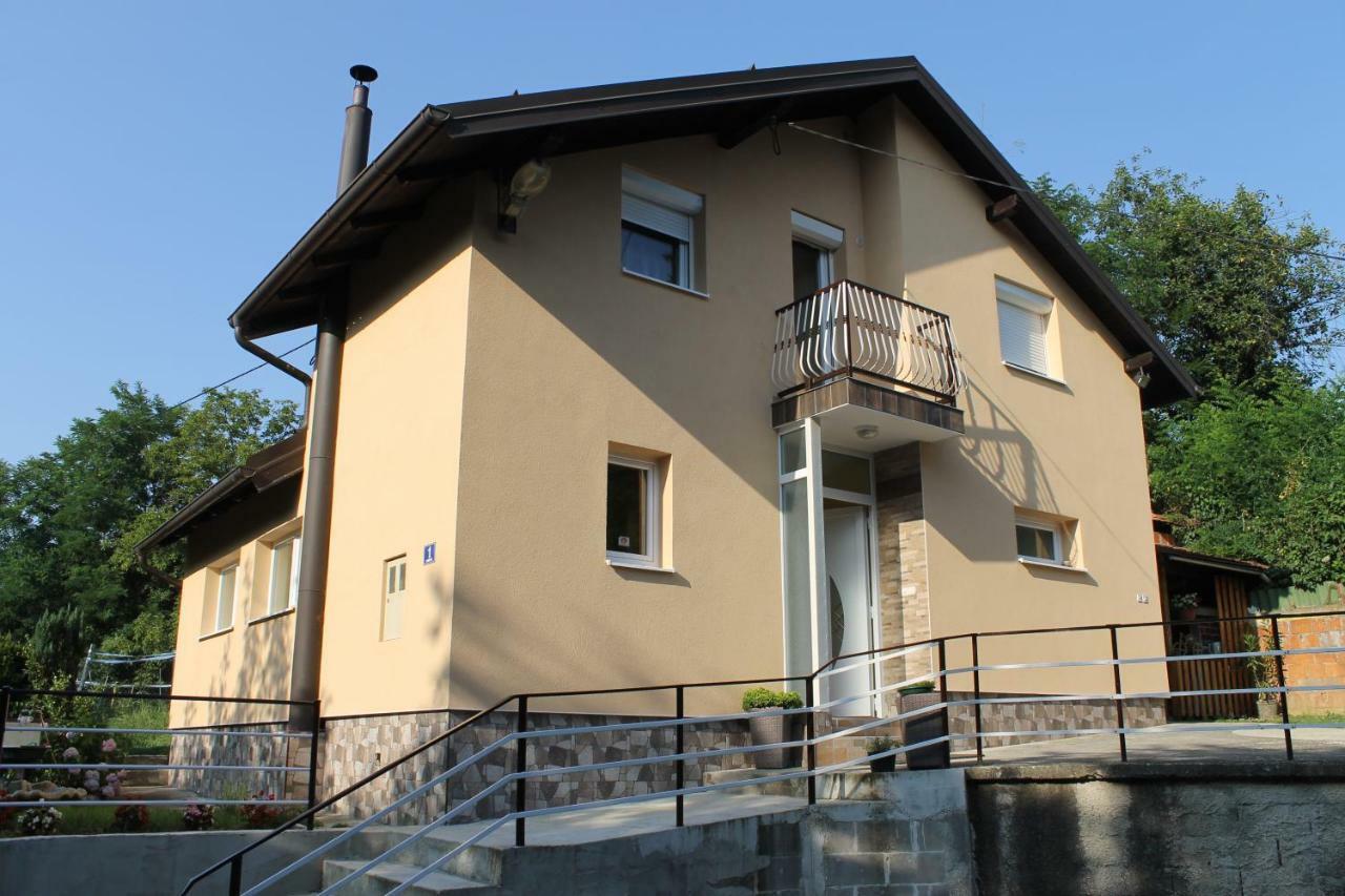 Apartman/Kuca Za Odmor Aleksandra Karlovac Exterior photo